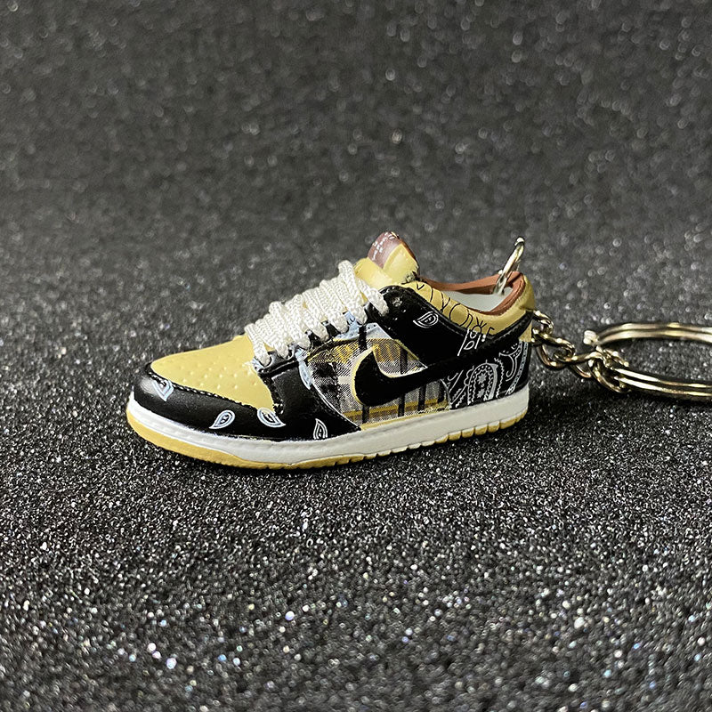 Nike dunk outlet keychain